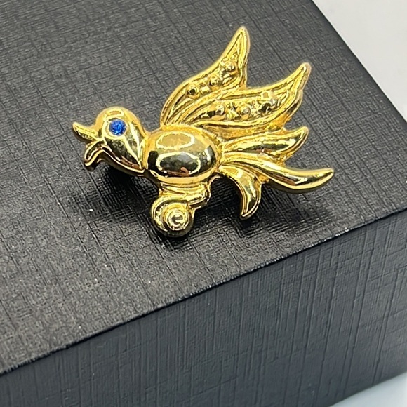 VTG 80's Song Bird Figural Brooch Pin Blue Crystal 1" - Picture 1 of 3